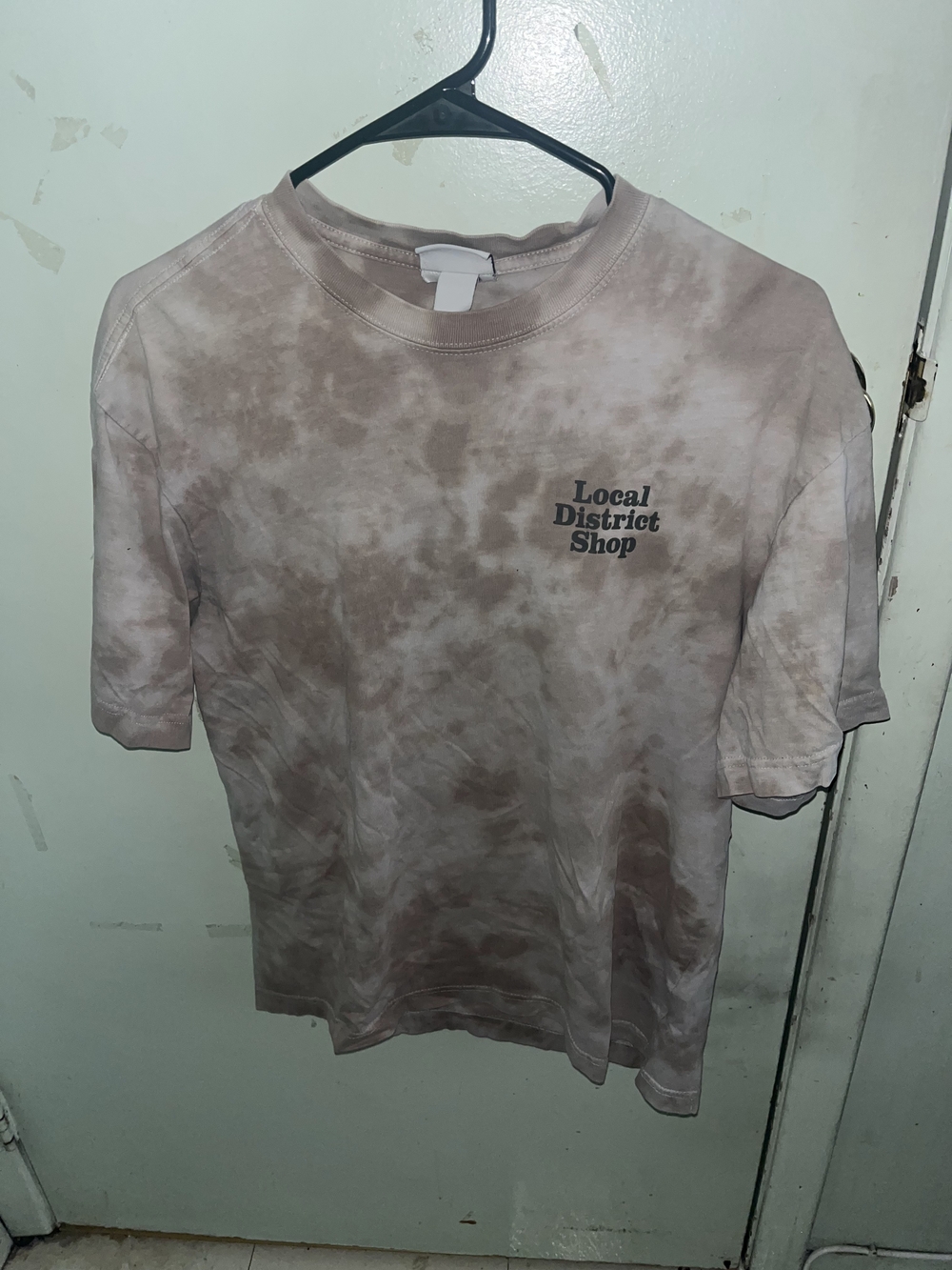 H&M Men's Taupe Tie-Dye Short Sleeve Tee with 'Local District Shop' Print